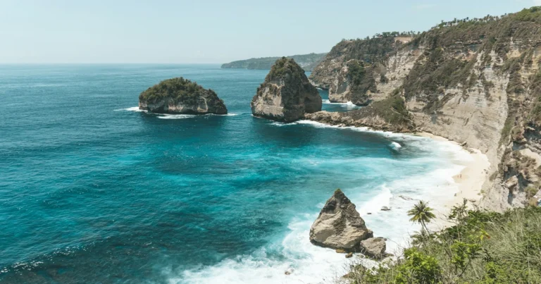 How to Visit Suwehan Beach Nusa Penida Without a Tour